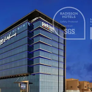 Park By Radisson Madinah Road Отель Джедда